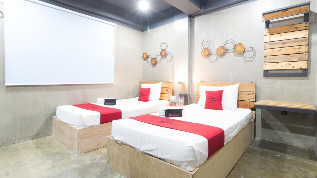 Reddoorz Plus @ Taft North Mandurriao Iloilo City Exterior photo
